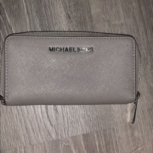 Michael Kors Bags - micheal kores wallet Michael Kors Bags - micheal kores wallet